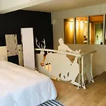 Beautiful Duplex In The Center Of *