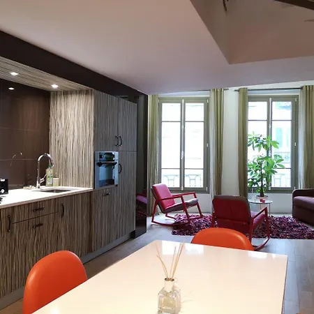 Beautiful Duplex In The Center Of