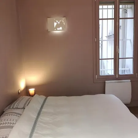 Beautiful Duplex In The Center Of *