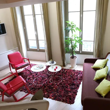 Beautiful Duplex In The Center Of