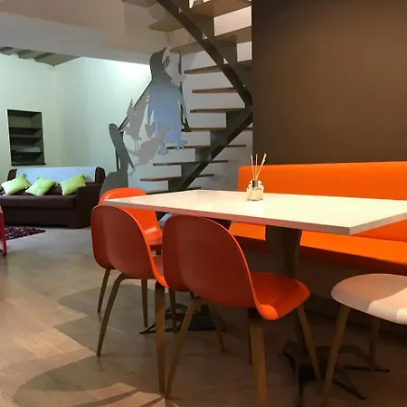 דירה Beautiful Duplex In The Center Of *