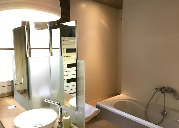 Beautiful Duplex In The Center Of * Paryż